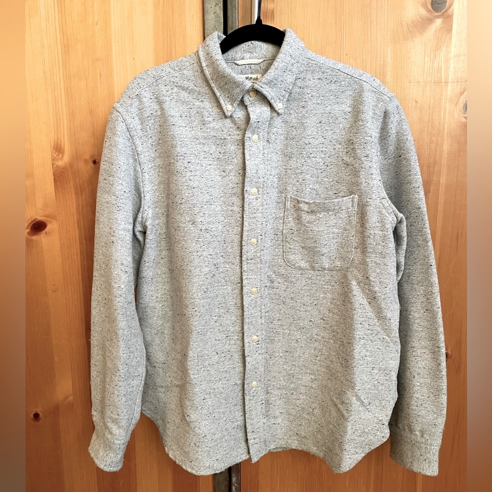 The Hill Side Men’s Button-up Size L